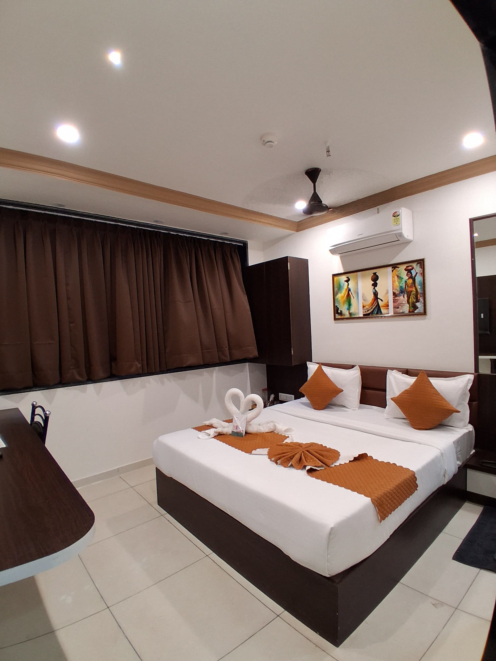 Deluxe Room at The Grand Atmij Hotel